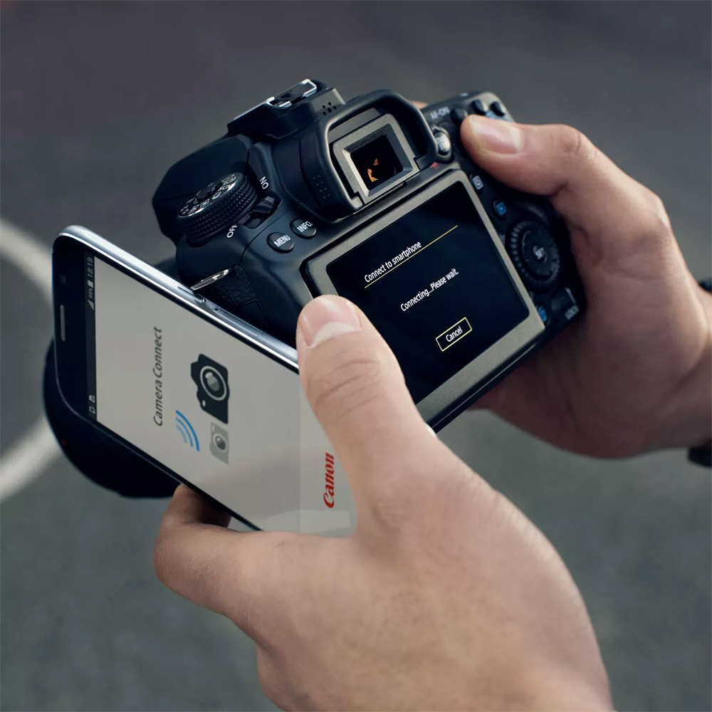 Canon-EOS-80D-+-EF-S-18-55mm-f-3.5-5.6-IS-STM—Appareil-photo-24.2-MP—Vidéo-Full-HD—Ecran-LCD-3′-tactile-et-orientable—Wi-Fi—NFC-+-Objectif-standard-7 Canon EOS 80D + EF-S 18-55mm f/3.5-5.6 IS STM - Appareil photo 24.2 MP - Vidéo Full HD - Ecran LCD 3" tactile et orientable - Wi-Fi - NFC + Objectif standard
