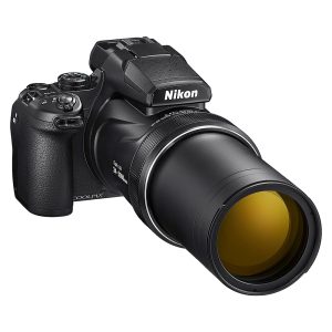 Nikon Coolpix P1000 Noir - Appareil photo 16 MP - Zoom optique 125x - Vidéo 4K UHD/30p - HDMI - USB - Ecran ACL 3.2" orientable - Wi-Fi - Bluetooth 4.1