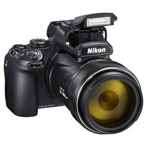 Nikon Coolpix P1000 Noir - Appareil photo 16 MP - Zoom optique 125x - Vidéo 4K UHD/30p - HDMI - USB - Ecran ACL 3.2" orientable - Wi-Fi - Bluetooth 4.1