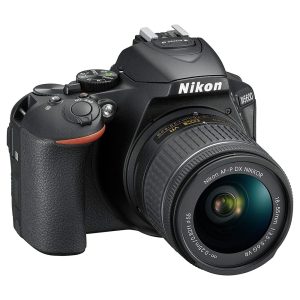 Nikon D5600 + AF-P DX NIKKOR 18-55mm VR - Appareil photo 24.2 MP - Vidéo Full HD - Écran tactile - Wi-Fi - Bluetooth + AF-P DX NIKKOR 18-55mm f/3.5-5.6G VR