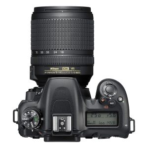 Nikon D7500 + AF-S DX NIKKOR 18-140mm VR - Appareil Photo Réflex Numérique 20.9 MP - Ecran inclinable 3.2" - Vidéo Ultra HD - Wi-Fi