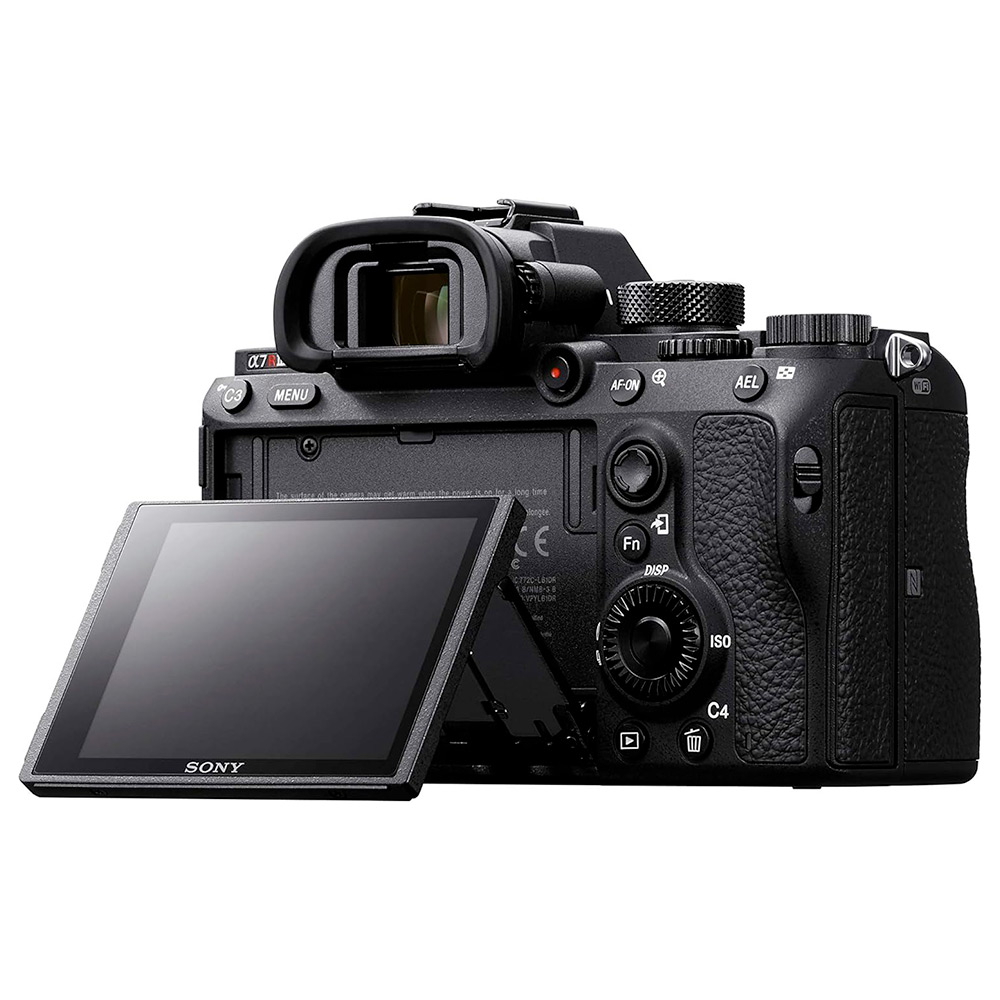Sony-Alpha-7R-III—Appareil-photo-hybride-plein-format-42.4-MP—Ecran-3′-tactile-inclinable—Viseur-OLED-Quad-VGA—Vidéo-4K—Wi-Fi-Bluetooth-NFC-(boîtier-nu)-8 Sony Alpha 7R III - Appareil photo hybride plein format 42.4 MP - Ecran 3" tactile inclinable - Viseur OLED Quad-VGA - Vidéo 4K - Wi-Fi/Bluetooth/NFC (boîtier nu)