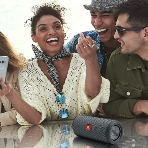 JBL Charge Essential 2 Gun Metal - Haut-parleur portable étanche avec banque d'alimentation intégrée, chargement USB, connexion Bluetooth pour téléphone ou tablette jusqu'à 2 appareils, en métal noir