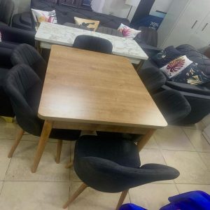 TABLE A MANGER 6PLACES EN BOIS MARRON NOIR