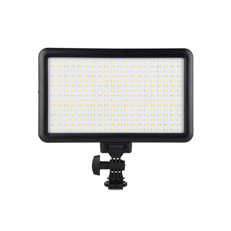 LED PROFESSIONNELLE LED-300-1 Eclairage / minette LED pour appareil photo reflex numérique. Très bonne luminosité pour prendre des vidéos.LED-300