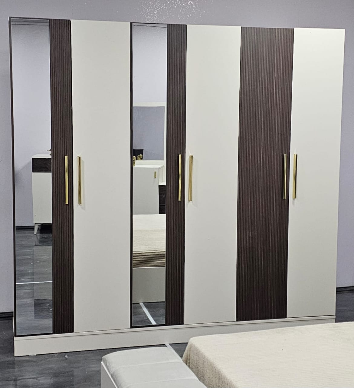 CHAMBRE A COUCHER 6BATTANTS 4PIECES GRIS MARRON BEIGE PIAZZA CHAMBRE A COUCHER 6BATTANTS 4PIECES GRIS MARRON BEIGE PIAZZA Vente achat Dakar Sénégal